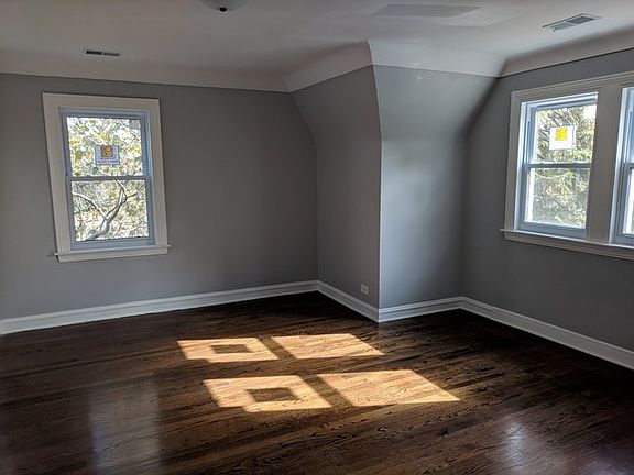 5th image of 5100 W Medill Ave