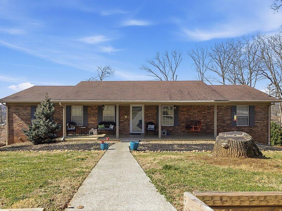 1st image of 681 Benjamin Blvd
