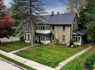 20 Reuben St #18, Aurora, ON L4G2M2