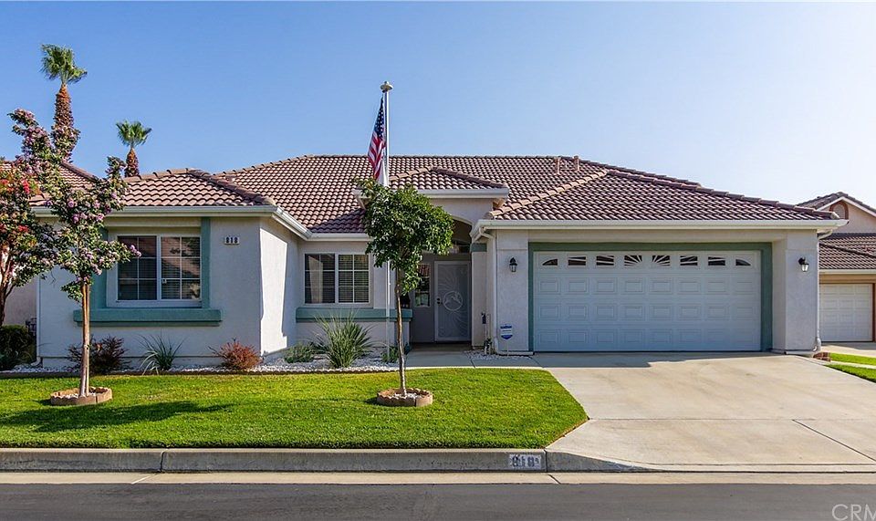 1st image of 818 Perla Ct
