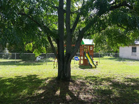 3rd image of 8162 Windover Way