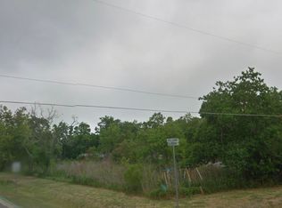 7030 Williams Ln, Cove, TX 77523