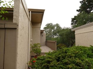8 Montsalas Dr, Monterey, CA 93940