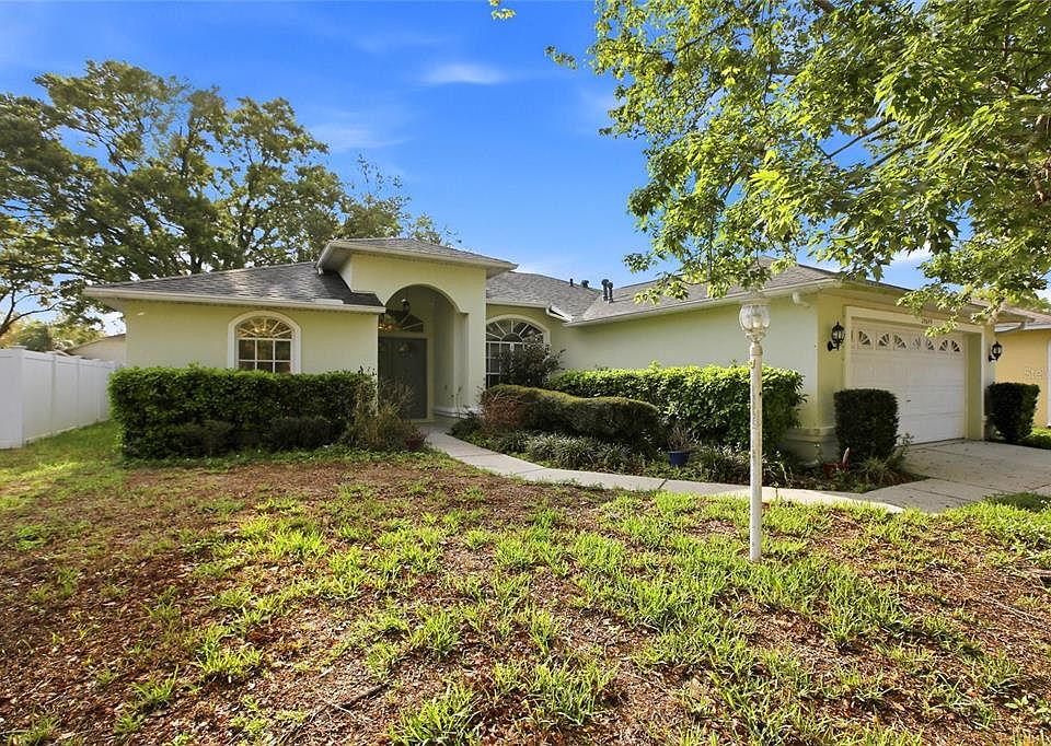 1st image of 24644 Laurel Ridge Dr