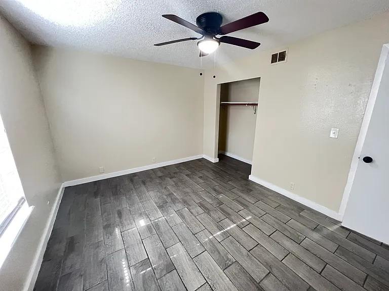 4814 Parry Ave #2 — Photo 7