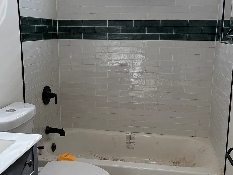 3303 Delavan Ave — Photo 2