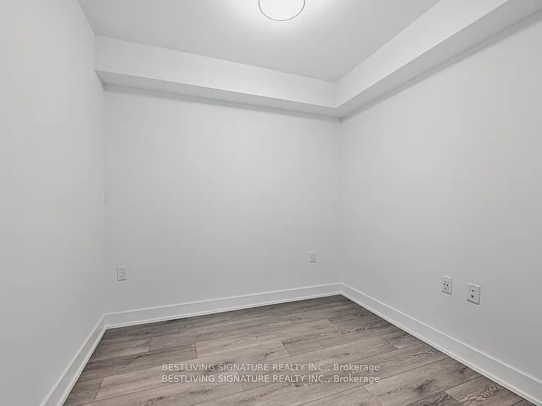 585 Bloor St E #1521 — Photo 15