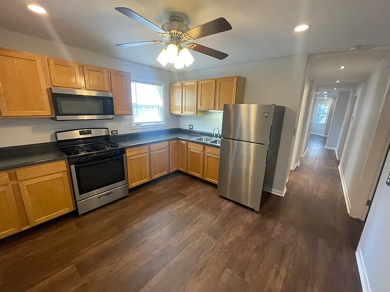 3115 N Richmond St #2 — Photo 5