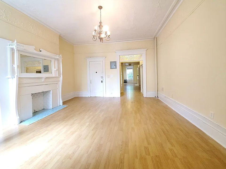 1st image of 136 W 118th St #2
