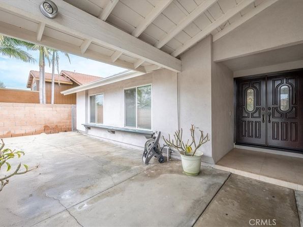 3205 S Sycamore St, Santa Ana, CA 92707