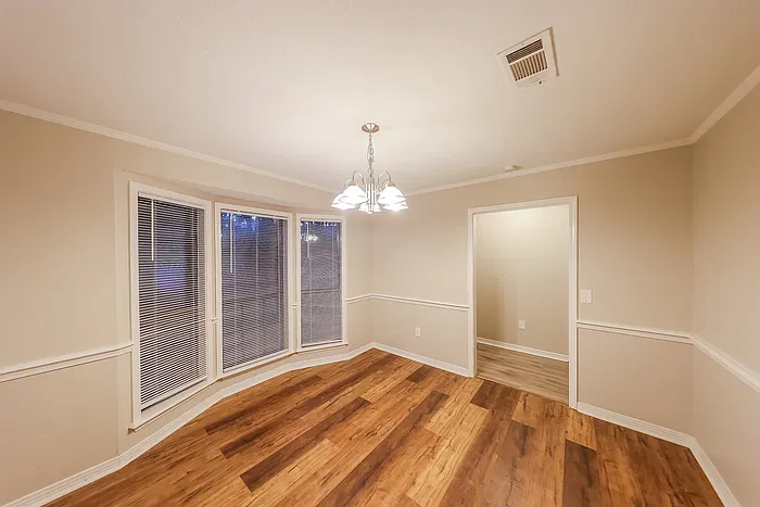 3 bed, 2.0 bath, 1580 sqft, $1,845 — Photo 4