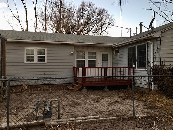 2nd image of 207 W Waterman Ave