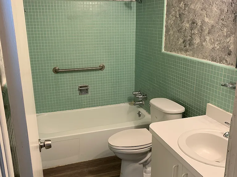 25835 Lahser Rd #6 — Photo 9