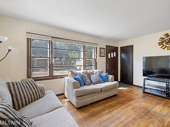 3rd image of 4906 Logan Ave N