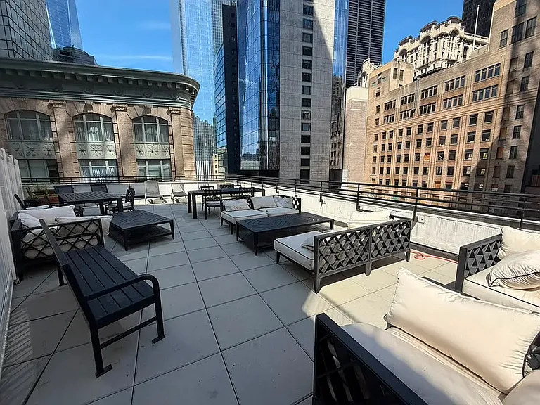 110 Greenwich St #9A — Photo 9