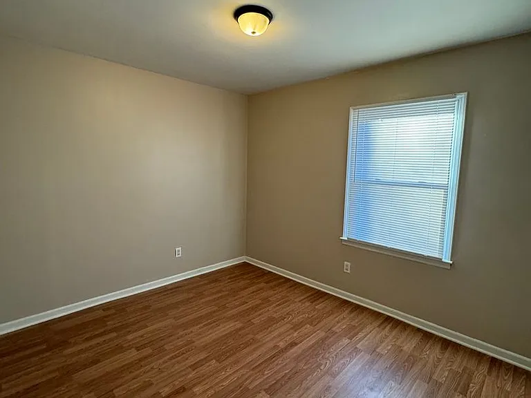 630 Dundeen Dr — Photo 8