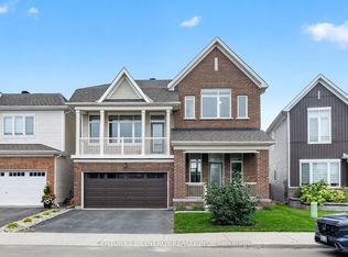 124 Des Aubrais Cres, Ottawa, ON K1W 0N1