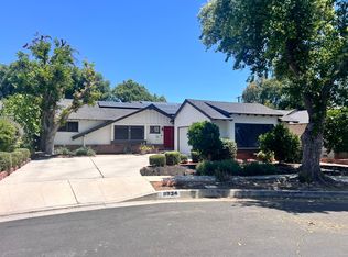 8834 Collett Ave, North Hills, CA 91343