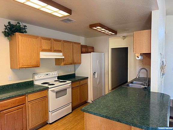 4th image of 1307 Serinna Ct
