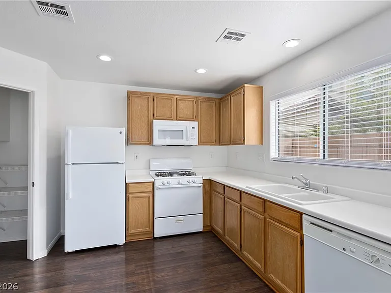 11932 Spurge Laurel St — Photo 3