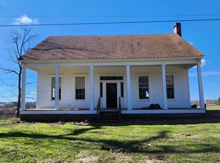 1722 S Rayburn Dr, Nacogdoches, TX 75961