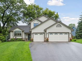13480 Georgia Ct, Apple Valley, MN 55124