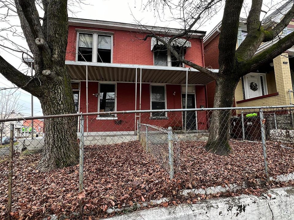 2nd image of 1233 Scott St