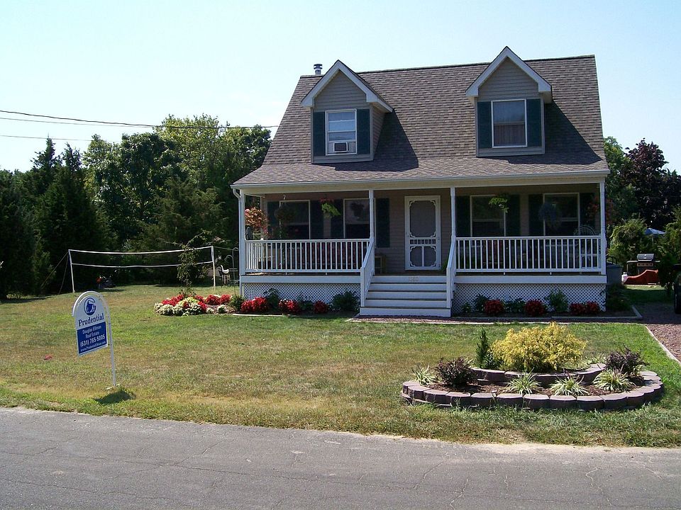 1st image of 1380 E Gillette Dr