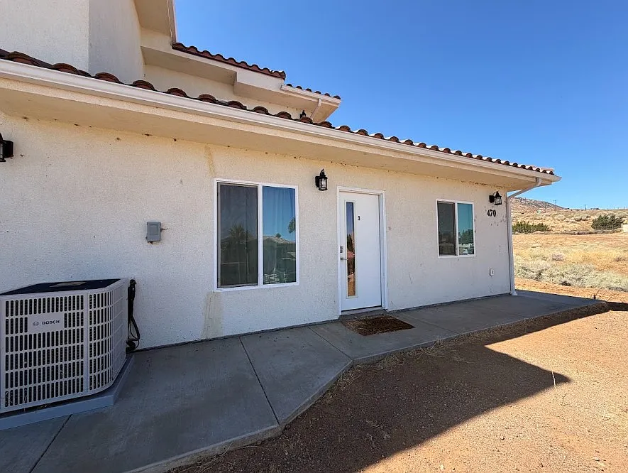 2 bed, $2,800 — Photo 2