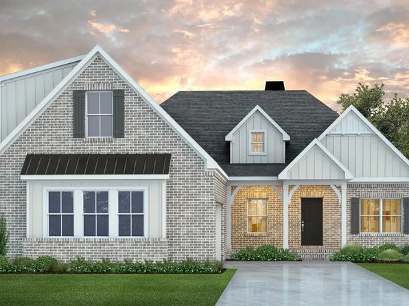 1902 Long Leaf Ln, Opelika, AL 36801