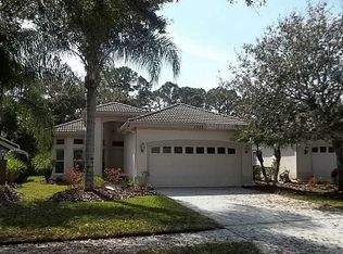1498 Woodstream Dr, Oldsmar, FL 34677