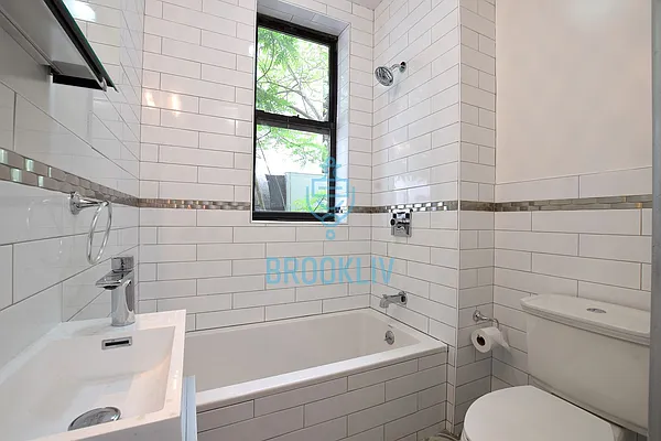 Rented by null | media 20