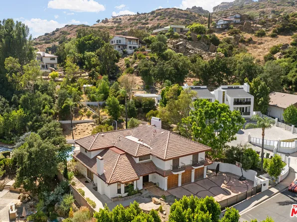 22730 Dale Ct, Chatsworth, CA 91311