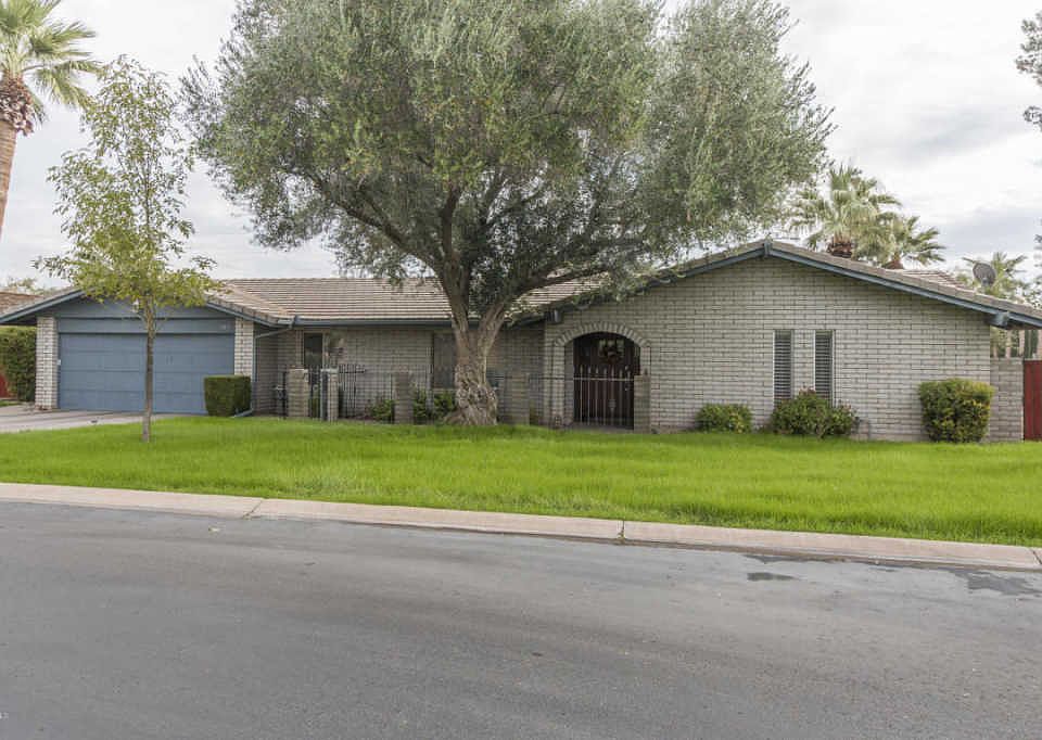1st image of 1115 Torreon Dr E