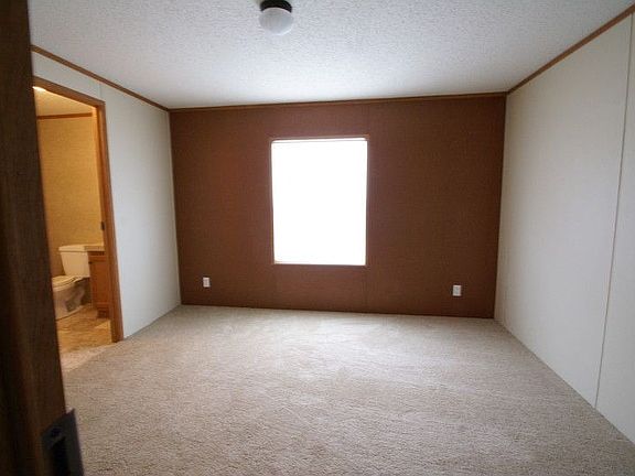 4th image of 228 Ponderosa Trl S