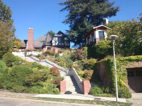 3156 W Laurelhurst Dr NE, Seattle, WA 98105