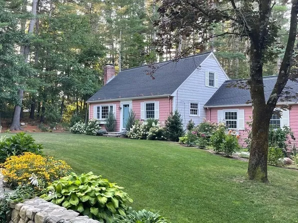 428 Brook St, Carlisle, MA 01741