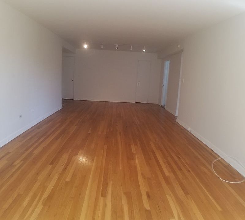 2nd image of 157 E 18th St APT 6D