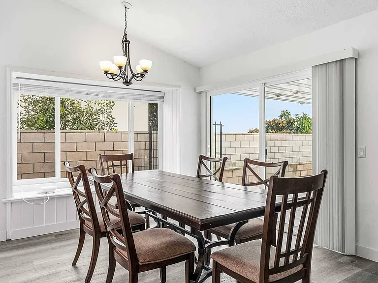 14833 Maywood Dr — Photo 8