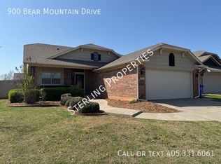 900 Bear Mountain Dr, Norman, OK 73069