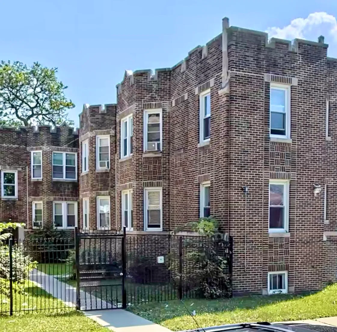 1 bed, 950 sqft, $1,050 — Photo 1