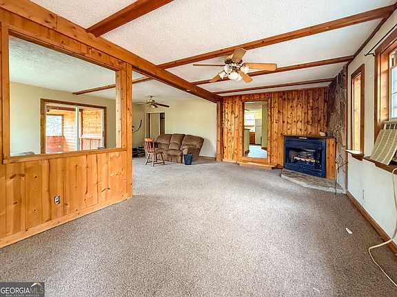 3rd image of 2518 Bellview Ln