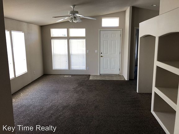 3rd image of 963 Harbor Dr
