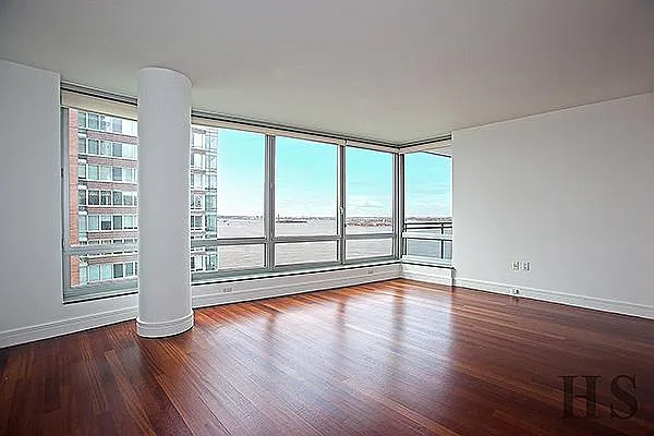 Rented by R New York | media 5