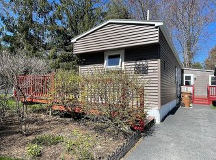 21 Clayton Dr, Saco, ME 04072