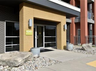 4040 Upper Middle Rd #105, Burlington, ON L7M 0H2