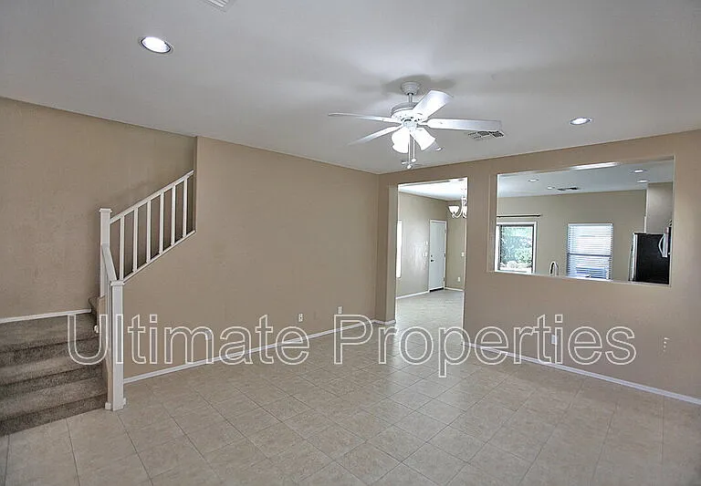 17010 N 184th Ln — Photo 4