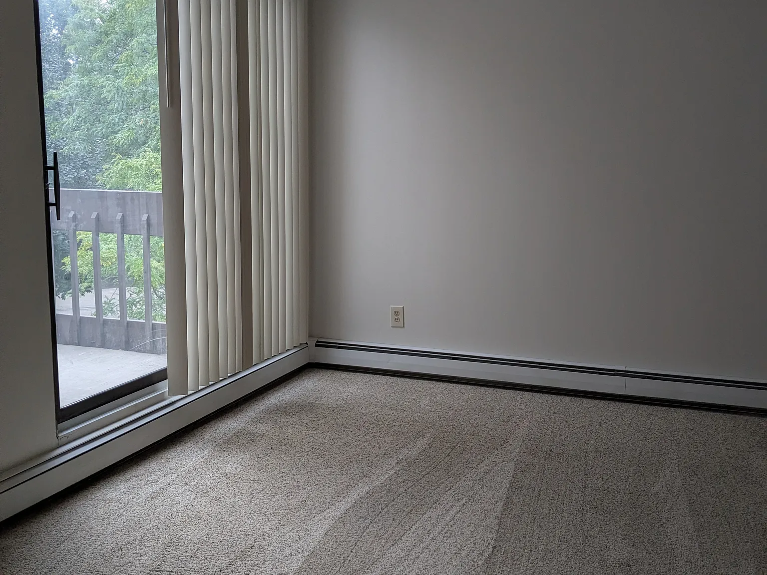 1 bed, 735 sqft, $1,295 — Photo 4