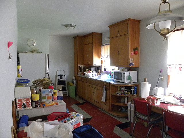 2nd image of 1335 Badger St