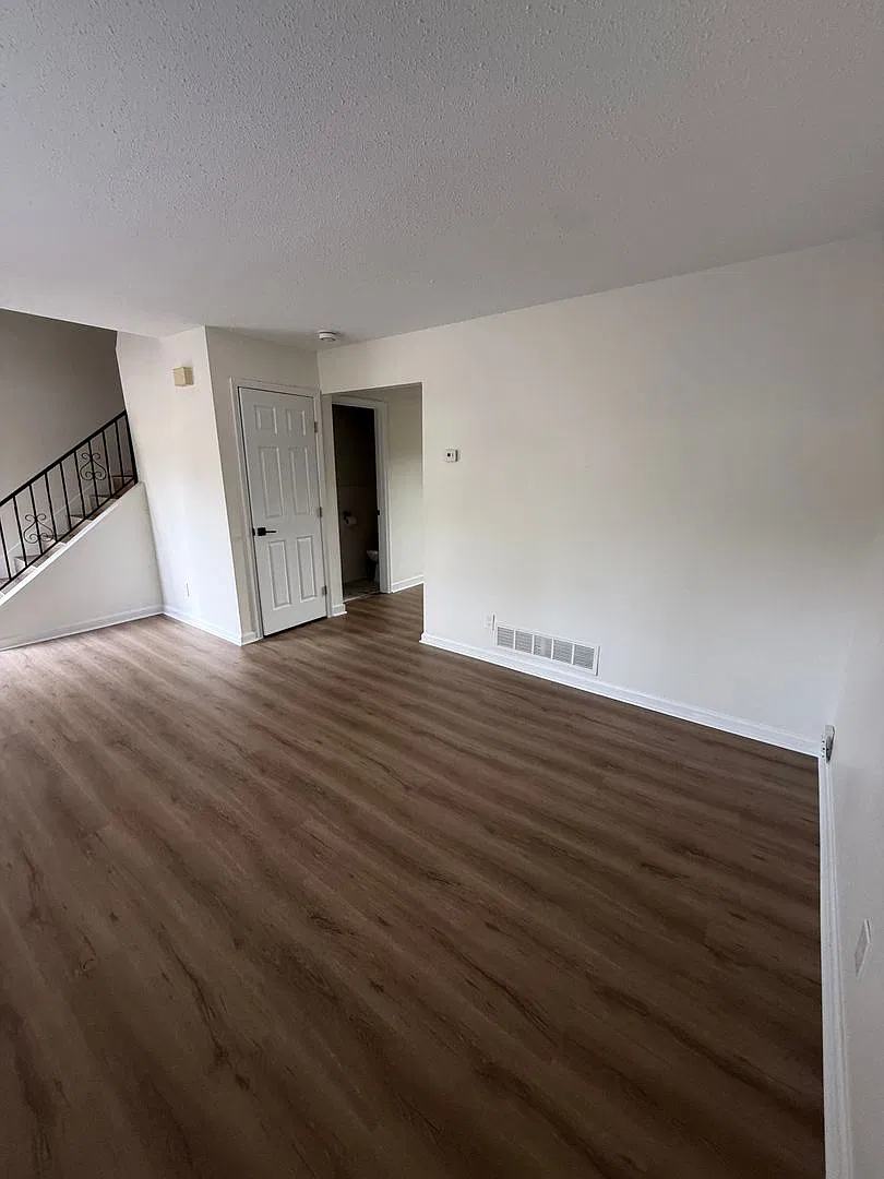 Gorgeous Renovated Arnold Condo! — Photo 3
